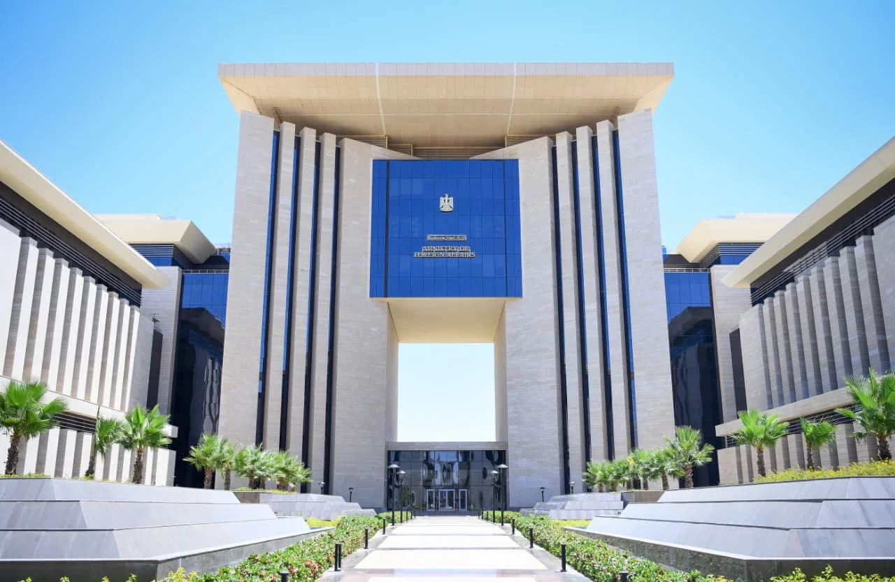 وزير الخارجية يتباحث مع رئيس مجموعة البنك الدولي