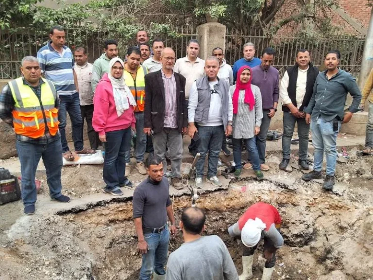 إصلاح خط طرد محطة رفع قحافة في الفيوم