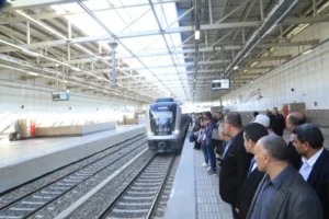 LRT يجذب الركاب ويقلل الاعتماد على السيارات