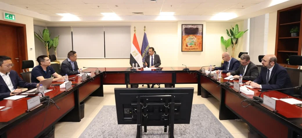 خطط HONOR لتصنيع الهواتف الذكية في مصر