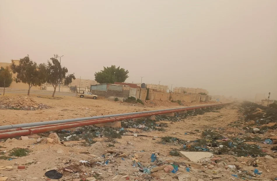 عاصفة ترابية تضرب مطروح وتؤثر على الملاحة البحرية