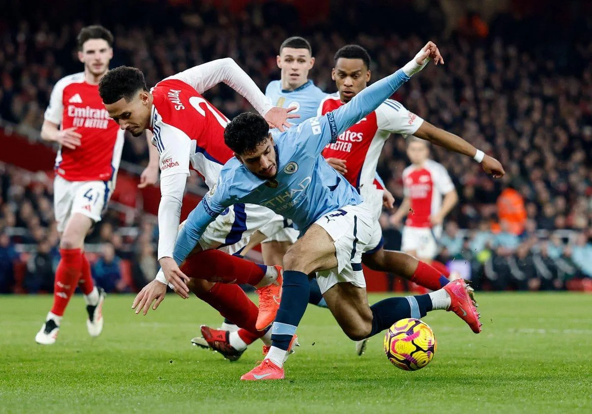 مباراة مانشستر سيتي وأرسنال: صراع حاسم للدوري الإنجليزي