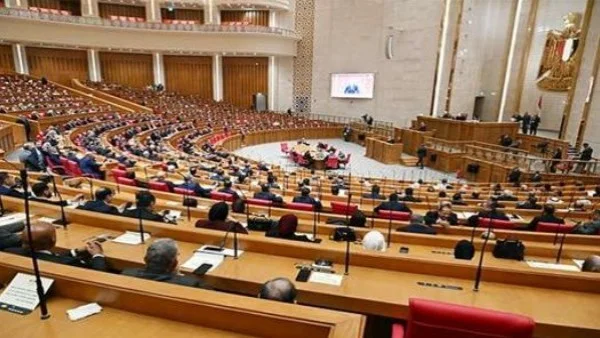 مضيق هرمز يؤثر على استقرار أسواق الطاقة العالمية