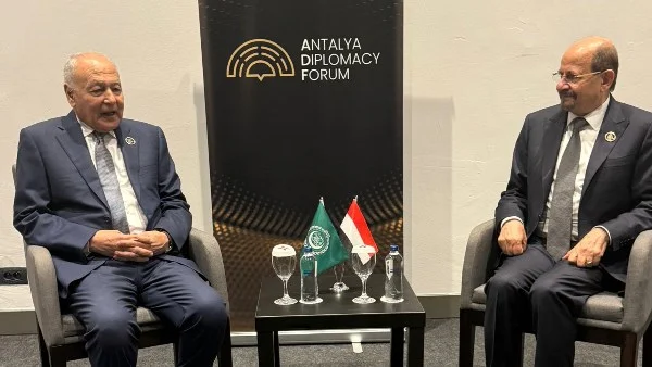 أبو الغيط يشيد بفشل محاولات جر اليمن للصراع الإقليمي