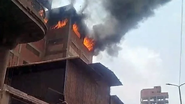 حريق هائل بمصنع غزل في المحلة الكبرى