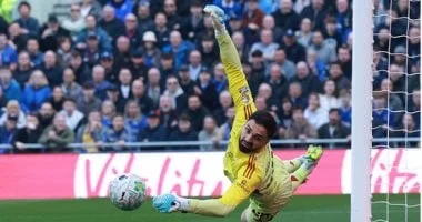 حارس ليفربول يتألق في ديربي ميرسيسايد