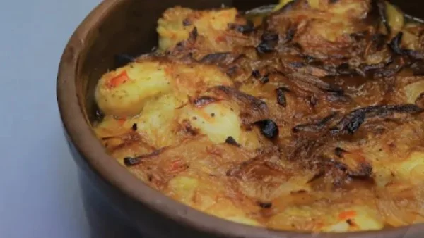 طريقة تحضير طاجن السمك بالبصل المكرمل