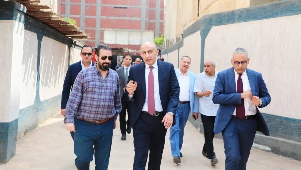 وزير التعليم يؤكد أهمية التعاون مع أولياء الأمور