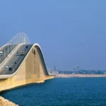 إعادة فتح جسر الملك فهد بعد توترات أمنية