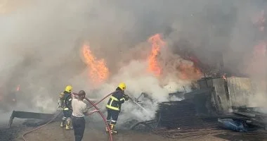 السيطرة على حريق في مدينة نصر بمخزن خردة
