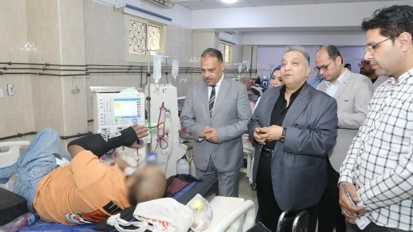 محافظ الشرقية يتفقد مستشفى القنايات المركزي
