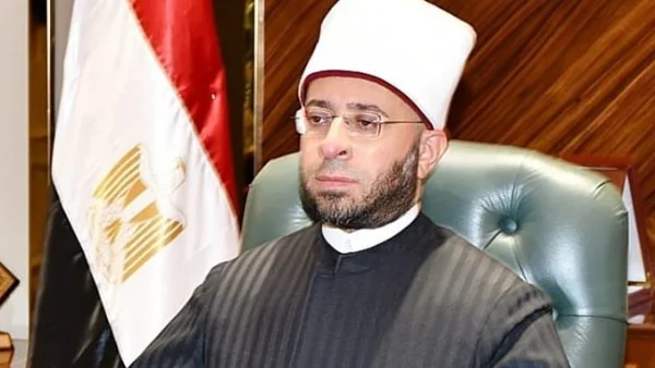 تهنئة وزير الأوقاف للشيخ أيمن عبد الغني بتكليفه الجديد