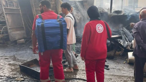 الهلال الأحمر يساهم في إخماد حريق في مدينة نصر