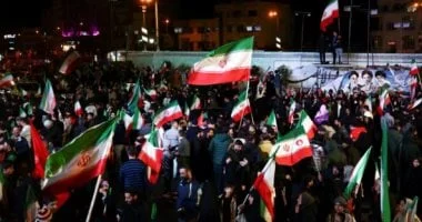 إيران تنفي تقدم المفاوضات مع أمريكا وتواجه عقبات جديدة