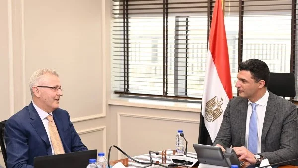 تعزيز الصناعة المحلية للسيارات يتصدر أجندة الوزارة