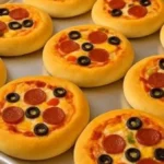 طريقة عمل كبات البيتزا الشهية خطوة بخطوة