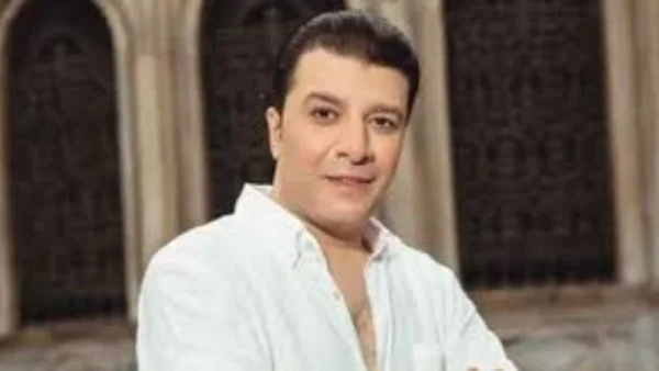 مصطفى كامل: أعيش حالة نفسية صعبة بسبب مرض هاني شاكر