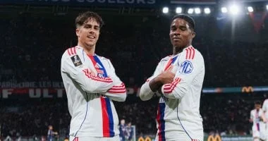 خسارة باريس سان جيرمان أمام أولمبيك ليون في الدوري الفرنسي
