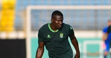 مهاجمون أجانب يبرزون في سباق الهروب من الهبوط بالدوري