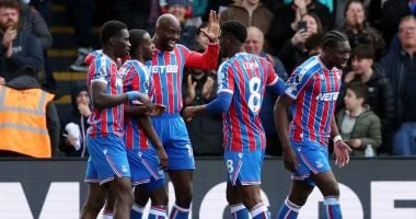 كريستال بالاس يواجه وست هام في ديربي لندن بالدوري الإنجليزي