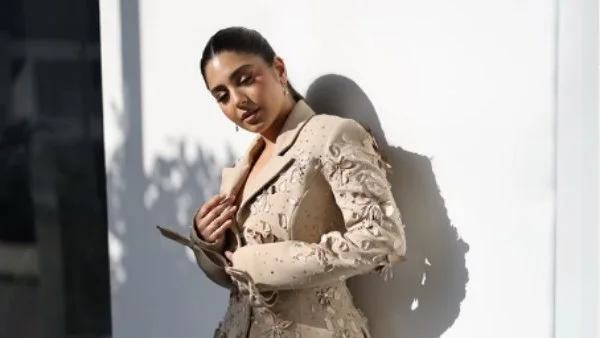 مايان السيد بإطلالة غير تقليدية تخطف الأنظار