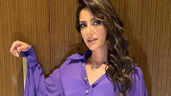 حنان مطاوع تنعى والد منة شلبي