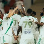 الأهلي السعودي وشباب الأهلي الإماراتي على أعتاب نهائي تاريخي