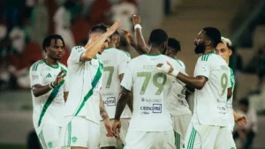 الأهلي السعودي وشباب الأهلي الإماراتي على أعتاب نهائي تاريخي