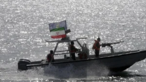 إيران تتأهب لمواجهة القوات الأمريكية بعد اعتداء على سفينة