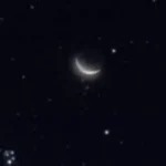 القمر يقترب من نجوم الثريا في مشهد رائع