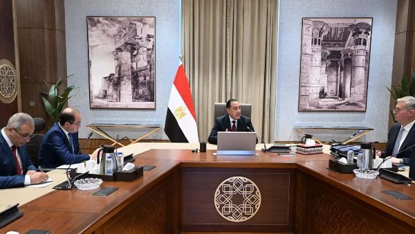 الحكومة تحدد موعد تصفية مستحقات الشركاء الأجانب