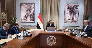 اجتماع رئيس الوزراء لمتابعة ملفات العمل المشترك
