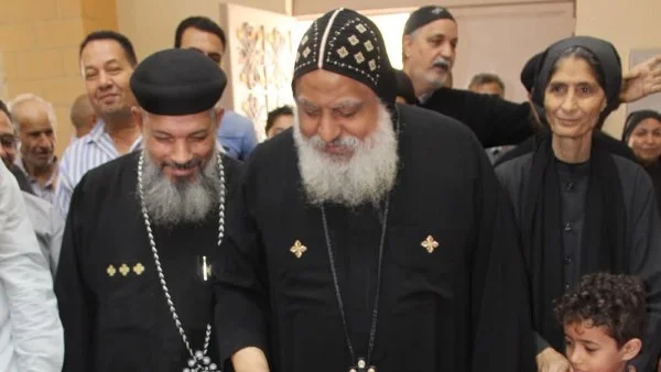 مائدة محبة مع الأنبا ميخائيل في عيد القيامة