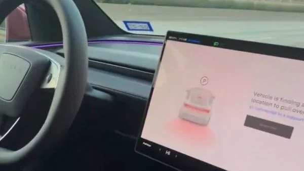 انتقادات تواجه تسلا بسبب روبيوتاكسي في دالاس وهيوستن