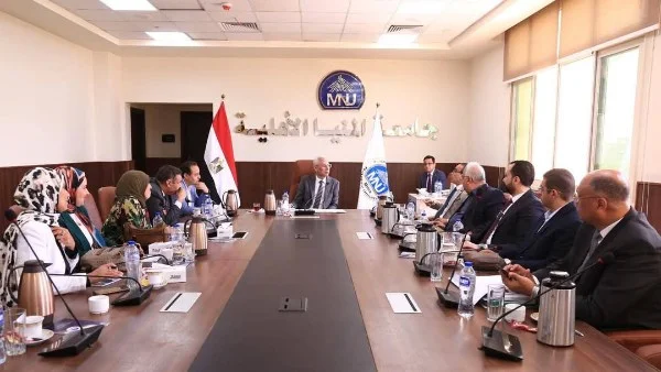 مجلس جامعة المنيا الأهلية يناقش الاستعداد للامتحانات