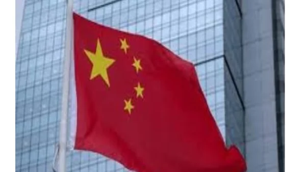 الخارجية الصينية تأمل في استقرار العبور بمضيق هرمز