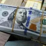 هدوء نسبي في سعر الدولار مقابل الجنيه