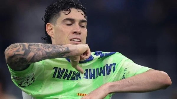 برشلونة يقترب من صفقة باستوني لموسم جديد