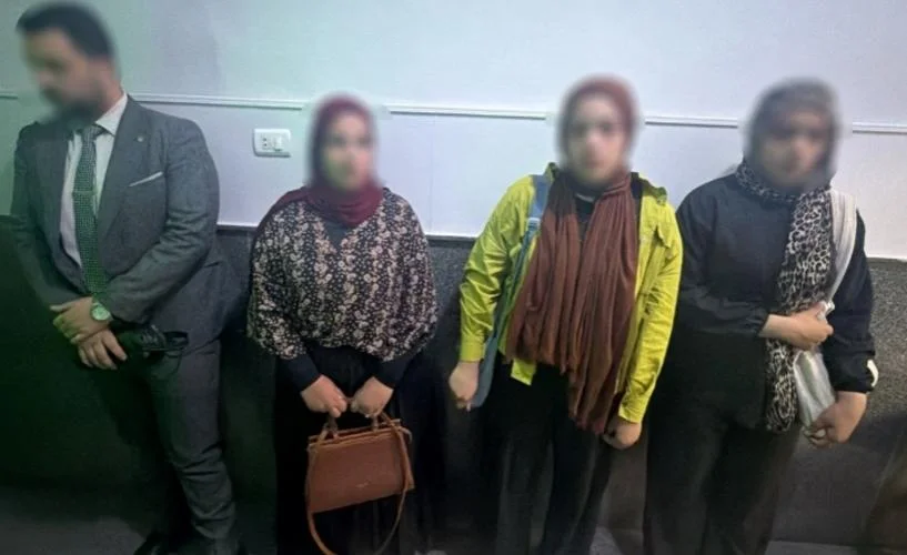 ضبط سيدة وابنتيها بتهمة تحطيم منزل جارهم بالشرقية