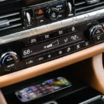 توجه صناعة السيارات نحو الأزرار بعد هوس الشاشات