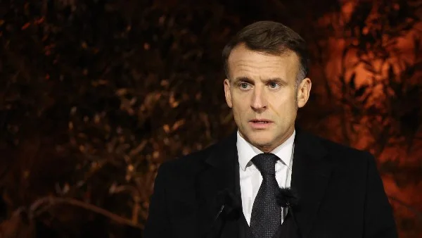 ماكرون يكرّم أبطال مجزرة باتاكلان بوسام جوقة الشرف