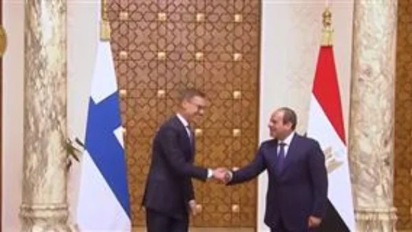 الرئيس السيسي يستقبل نظيره الفنلندي بمصر