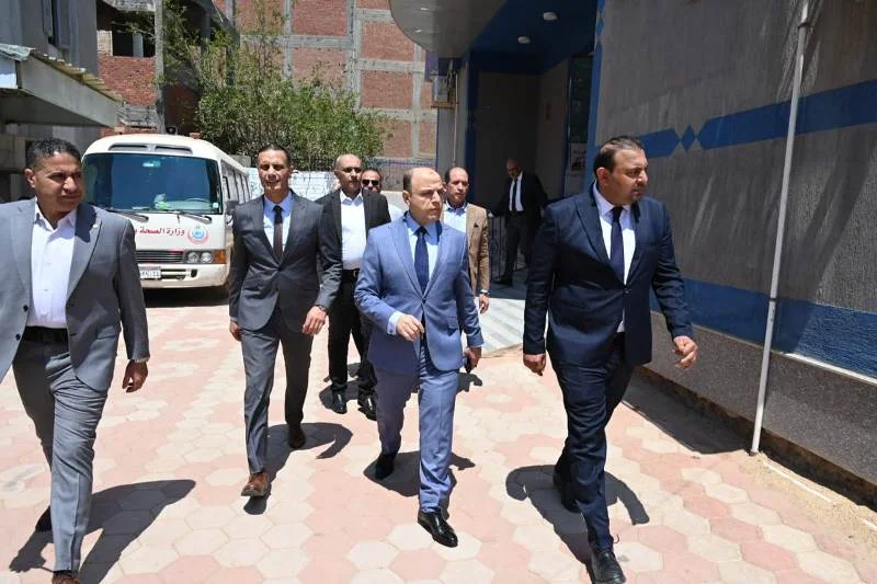 محافظ الغربية يتفقد الخدمات الطبية في بنا أبو صير