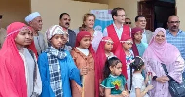 سفيرة الاتحاد الأوروبي تشيد بعروض أطفال قرية البصالى