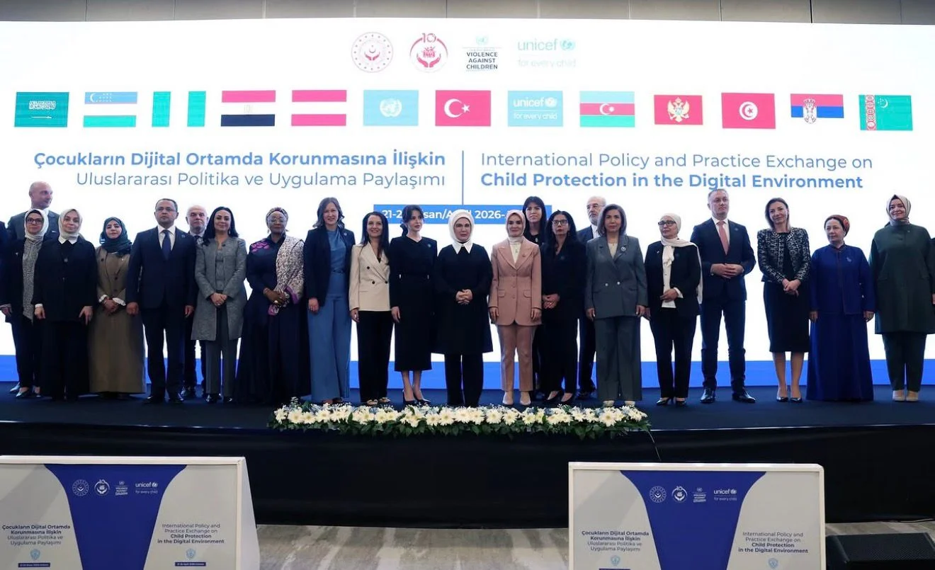 وزيرة التضامن الاجتماعي تشارك في مائدة مستديرة بتركيا