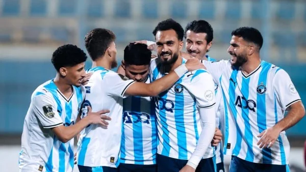 سر عدم طلب بيراميدز لحكام أجانب أمام الزمالك