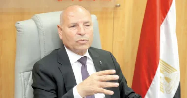 محافظ القاهرة: حاجة لبناء 20 مدرسة سنوياً