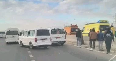 إصابة 7 أشخاص بحادث انقلاب سيارة في القصير