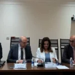 وزير الطيران: مصر للطيران تنقل 20% من الحركة السياحية الوافدة