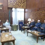 شيخ الأزهر يؤكد ضرورة إعادة الاعتبار للمعلم